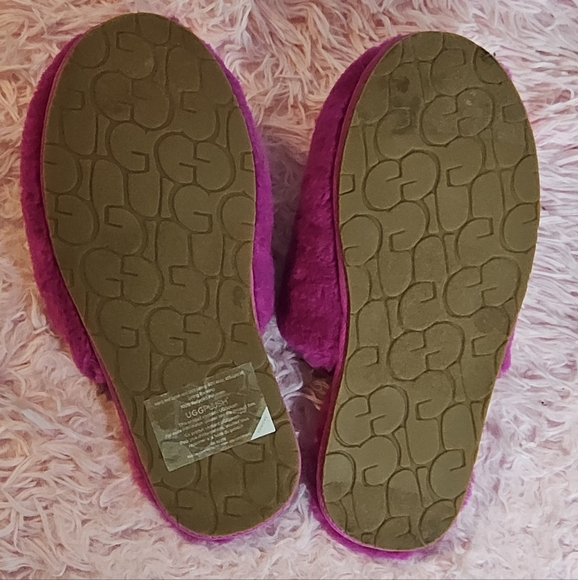 Ugg Plush slippers - Picture 2 of 5